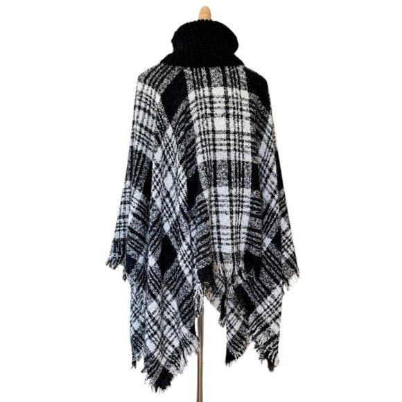 Fuzzy Soft Light Weight Chunky Turtleneck Plaid Gingham Kaftan Poncho Sweater - Picture 4 of 9